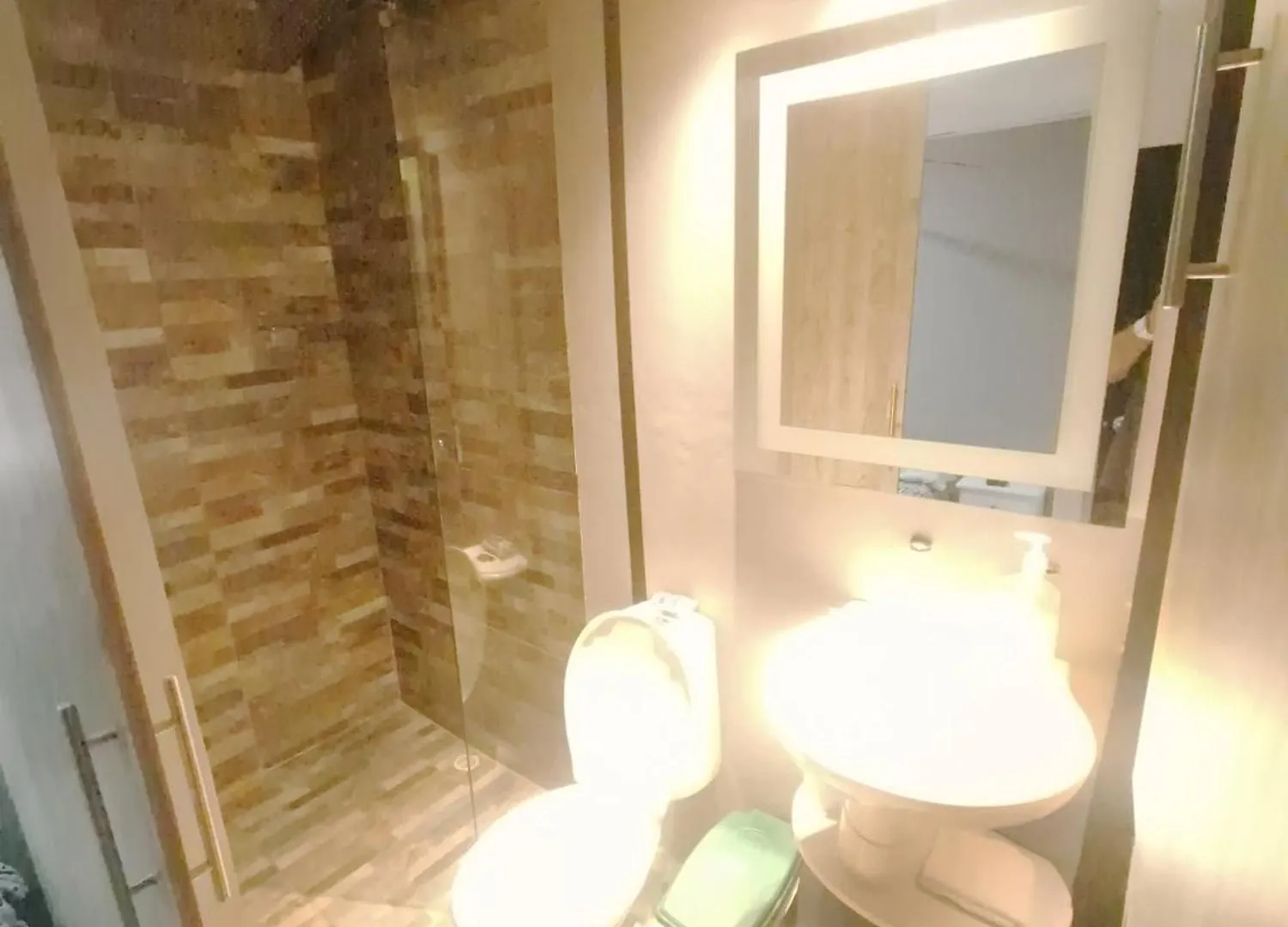 Sunset Strip Suite # 301C Icon Lleras Park 301 Medellin Apartment